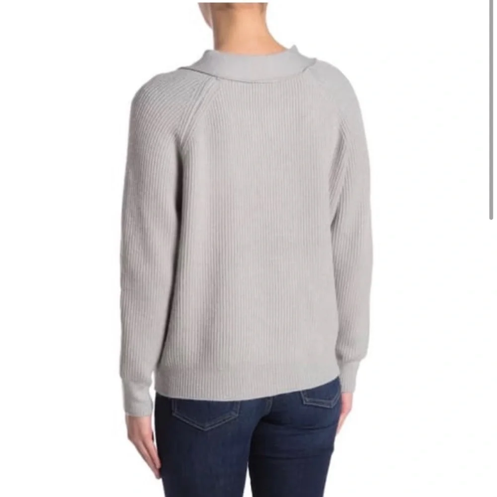 FRNCH Paris ribbed knit v-neck Sweater in grey. Size S